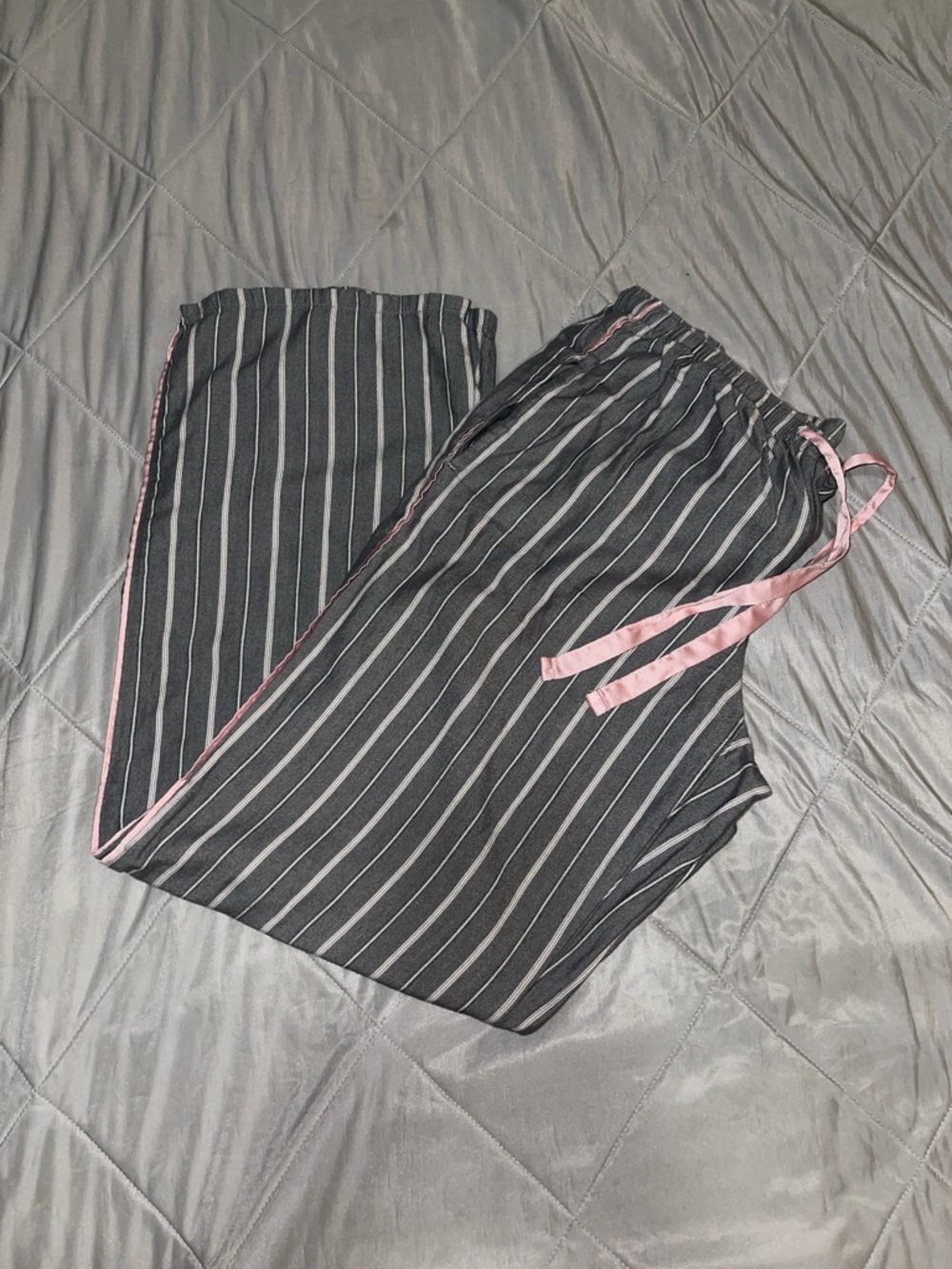 Victoria’s Secret Striped Pajama Pants XS | Gray & Pink Satin Trim |